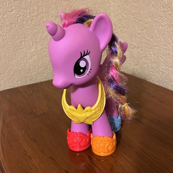Twilight Sparkle Pony 8.5 inch - Picture 3 of 9